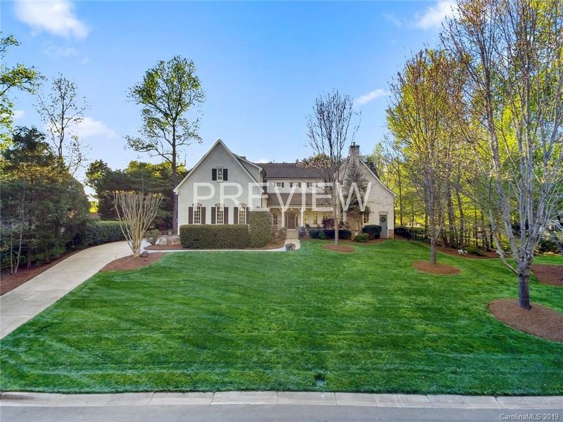 8437 Cheverny Dr, Waxhaw, NC 28173