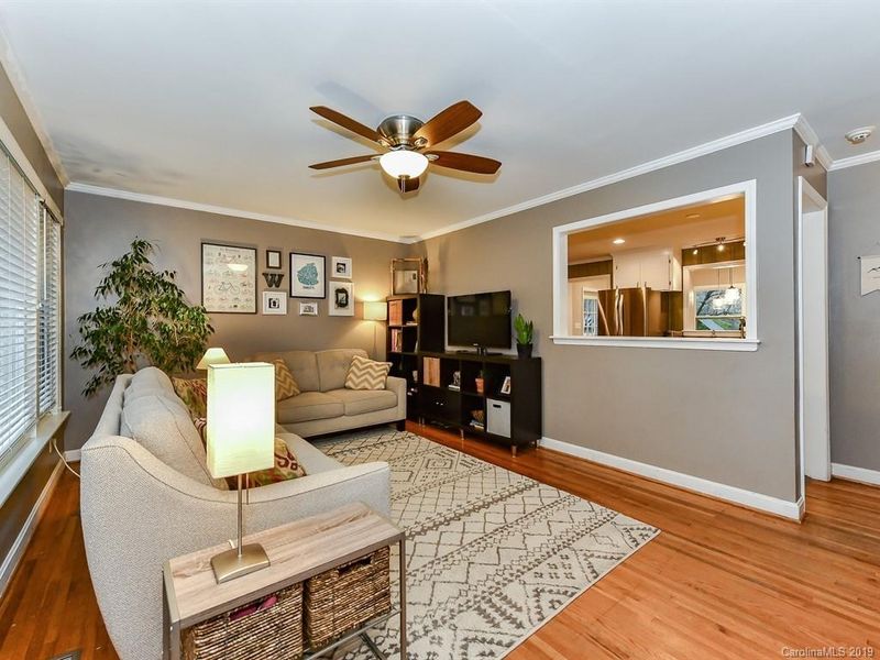 1938 Windham Pl, Charlotte, NC 28205