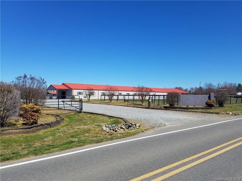 810 Flint Hill Rd, Cherryville, NC 28021