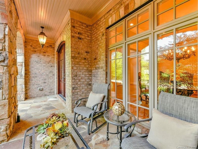 1121 Bromley Dr, Matthews, NC 28104