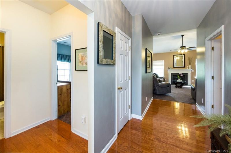 2122 Pheasant Glen Rd, Charlotte, NC 28214
