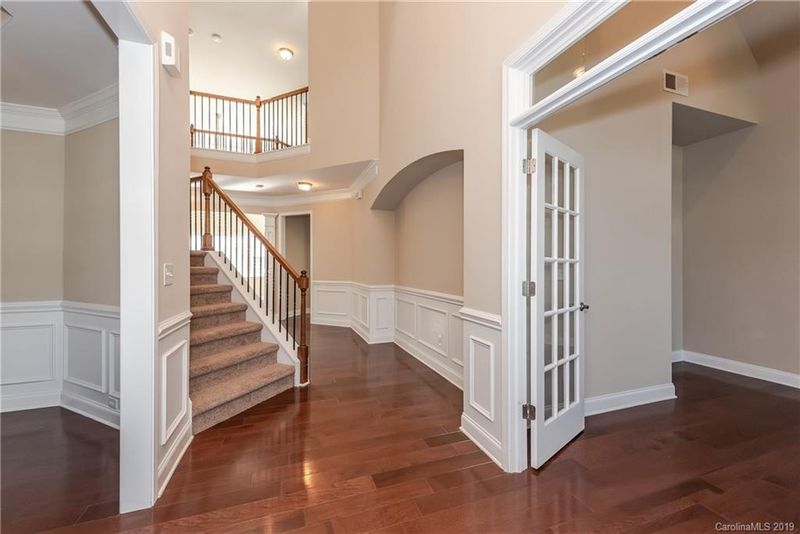 1004 Verbena Ct, Tega Cay, SC 29708