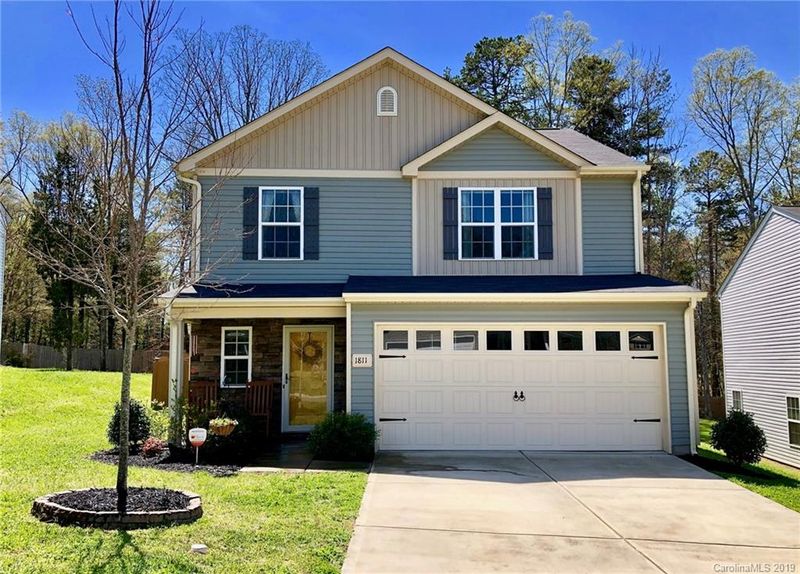 1811 Carpenter Cabin Dr, Charlotte, NC 28216