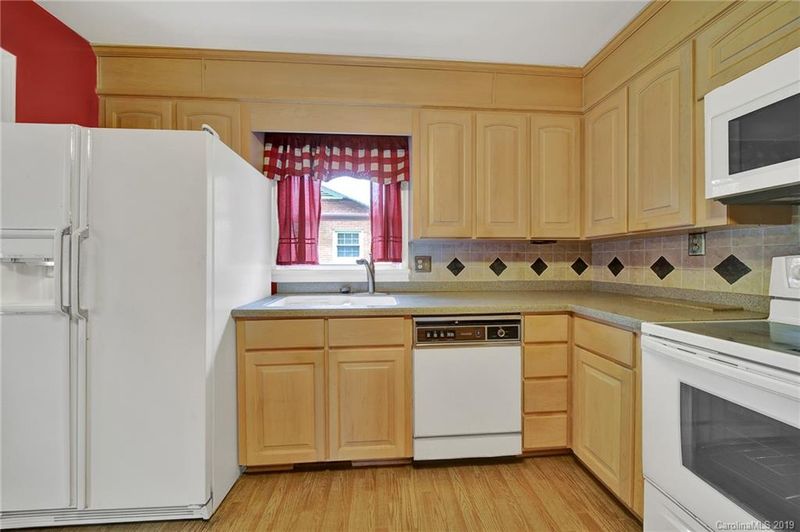 3909 Havenwood Rd, Charlotte, NC 28205