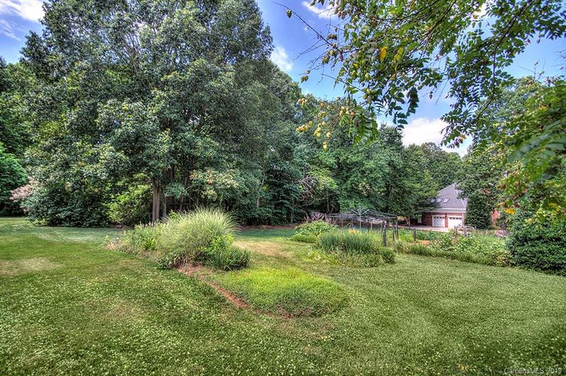 1241 Audubon Dr #17, Gastonia, NC 28054