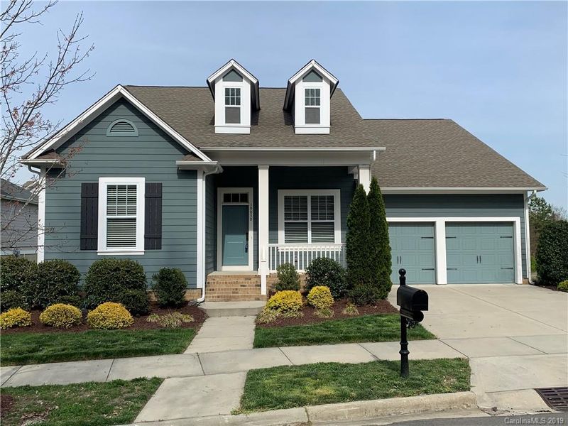 19030 Cypress Garden Dr, Davidson, NC 28036