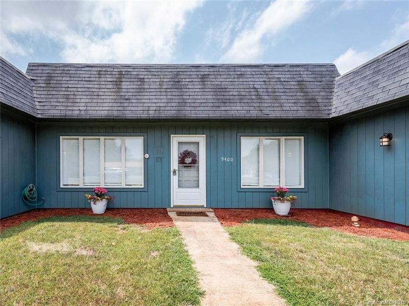 9400 Alexis Dr, Mint Hill, NC 28227