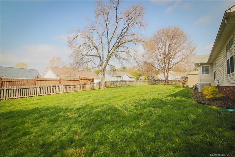 4904 Valley Trail Ct, Concord, NC 28025