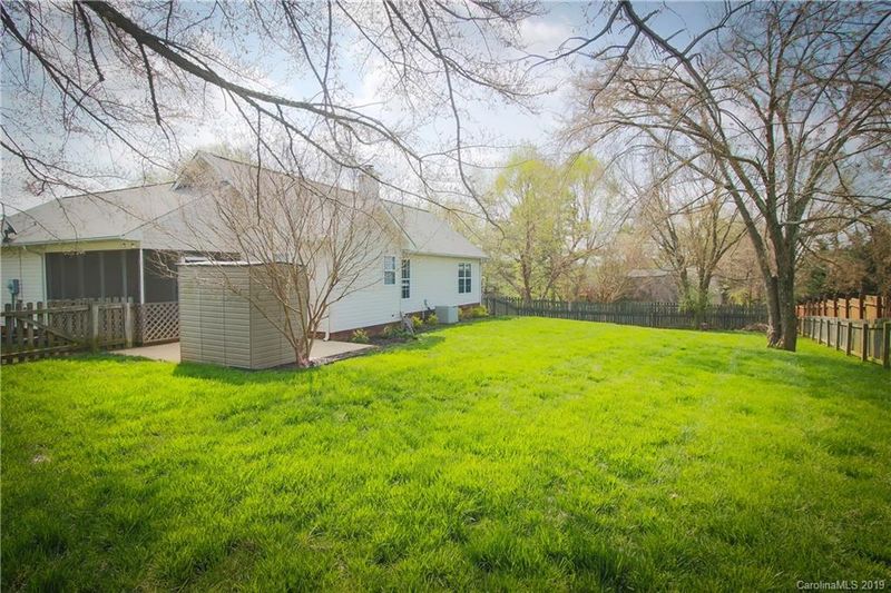 4904 Valley Trail Ct, Concord, NC 28025