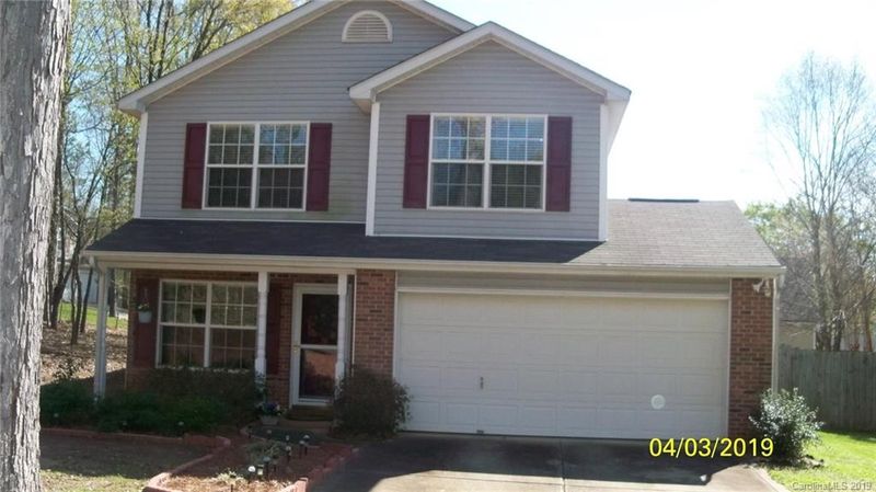 407 Oak Crest Dr #121, Clover, SC 29710