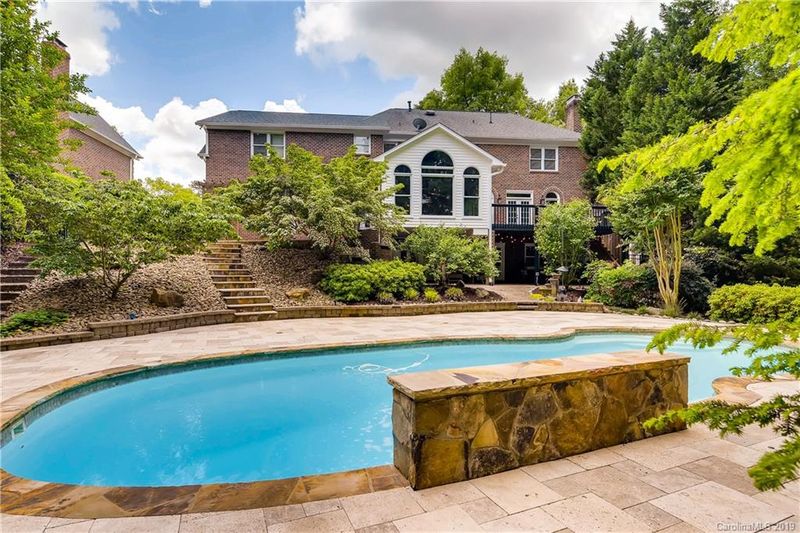 4520 Binfords Ridge Rd, Charlotte, NC 28226