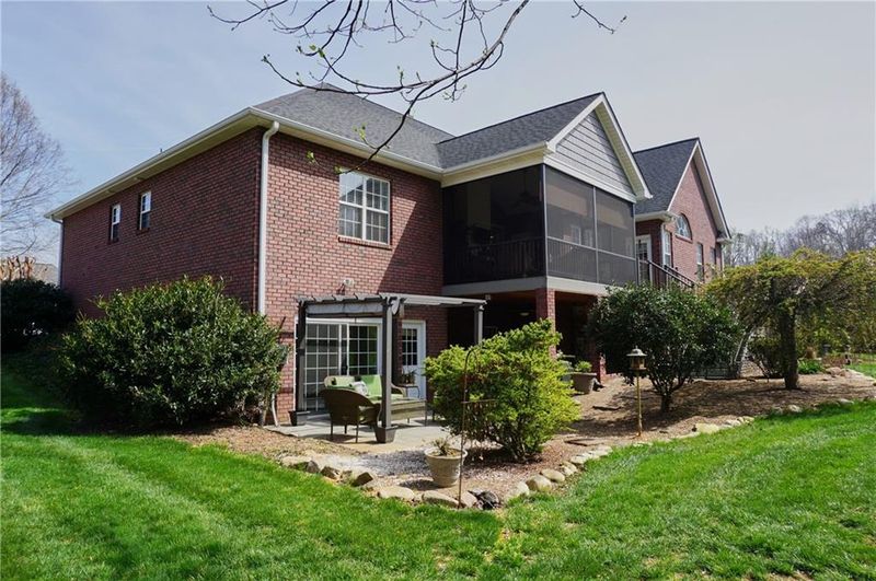 1157 Beagle Ln, Newton, NC 28658