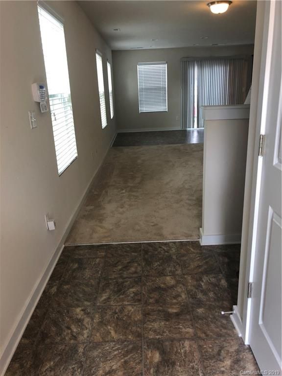 3721 Mohawk Ct, Charlotte, NC 28215