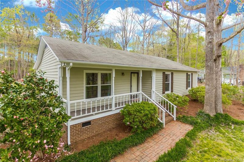 6620 Pleasure Dr, Waxhaw, NC 28173