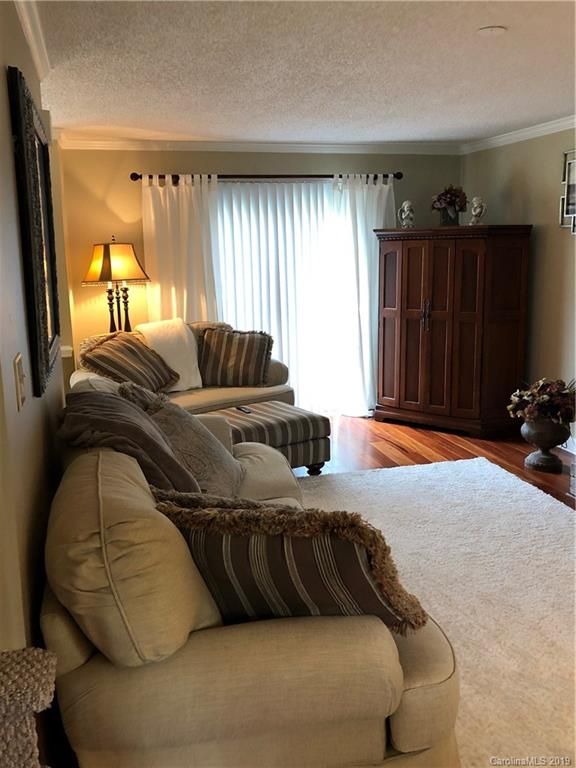 2408 Haybrook Ln, Charlotte, NC 28262