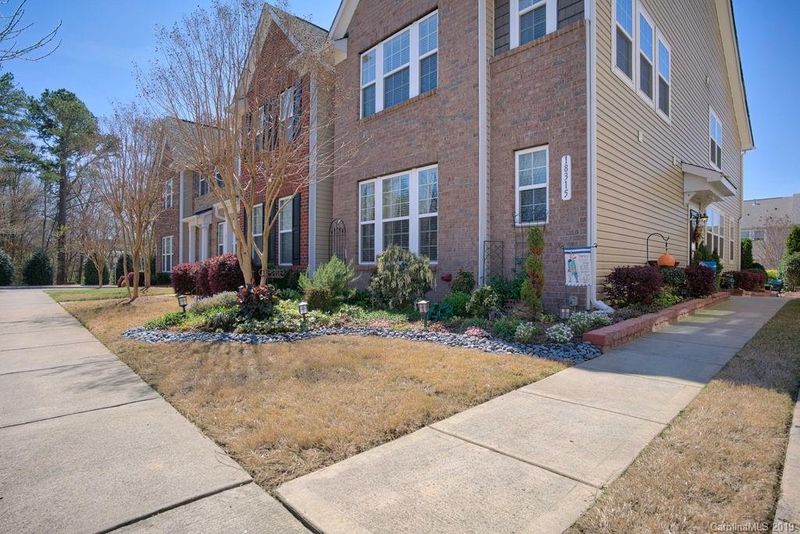18315 The Commons Blvd, Cornelius, NC 28031