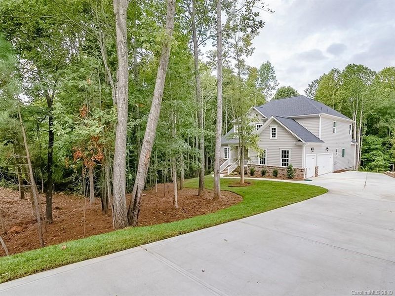 383 Cove Creek Loop, Mooresville, NC 28117