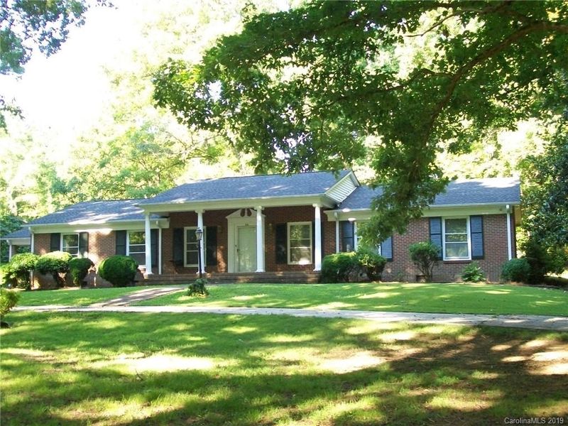 216 Roberts Ave, York, SC 29745