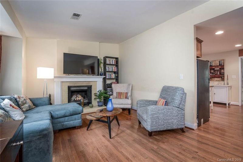 714 Rome Ct, Charlotte, NC 28209