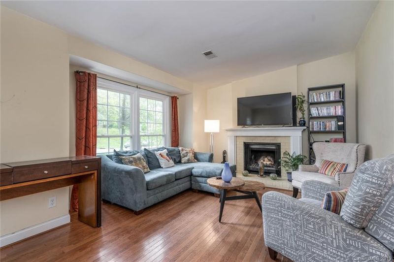 714 Rome Ct, Charlotte, NC 28209