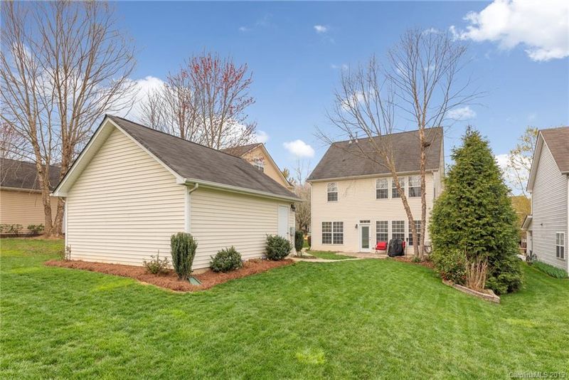 15546 Crossing Gate Dr, Cornelius, NC 28031