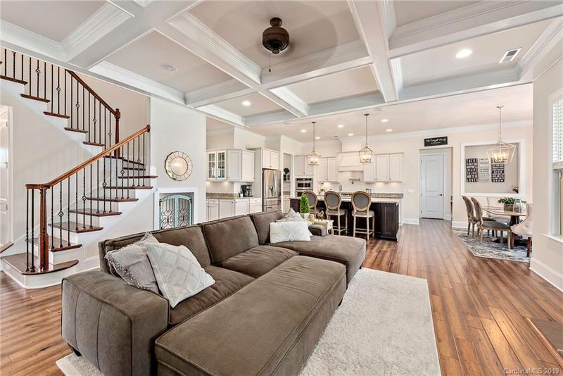 1833 English Oak Leaf Ct, Charlotte, NC 28270