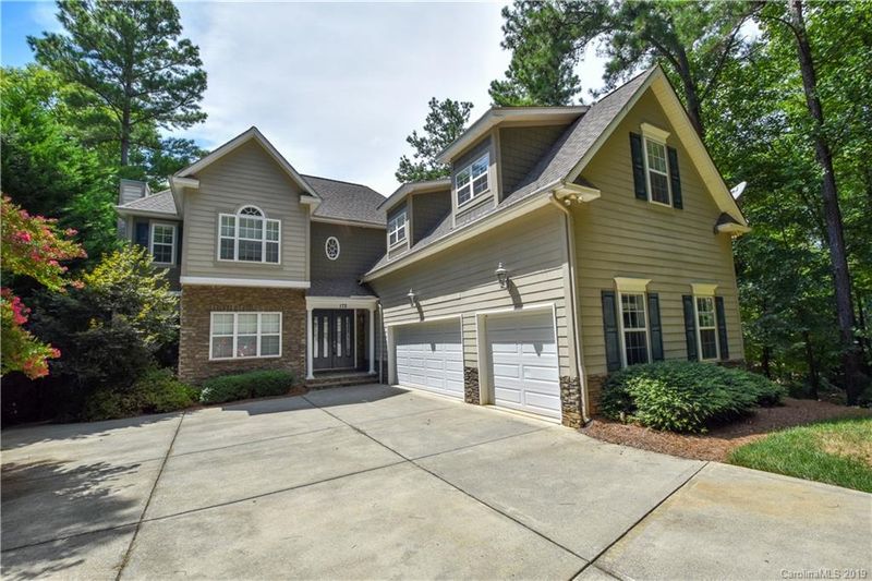 172 Deer Run Dr, Troutman, NC 28166