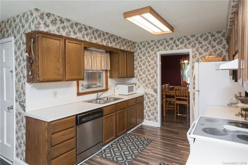 225 Todd Cir, Wingate, NC 28174