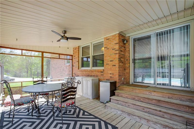 225 Todd Cir, Wingate, NC 28174