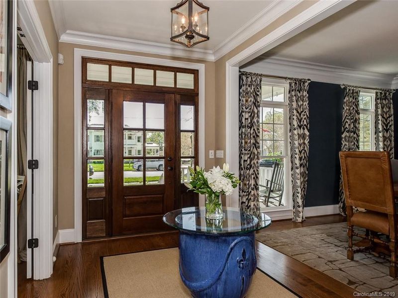 2128 Crescent Ave, Charlotte, NC 28207