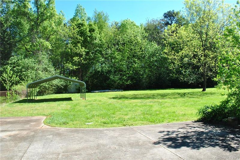 9809 Pleasant View Ln, Mint Hill, NC 28227