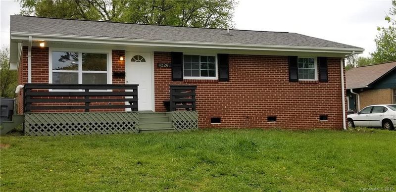 4226 Colebrook Rd, Charlotte, NC 28215