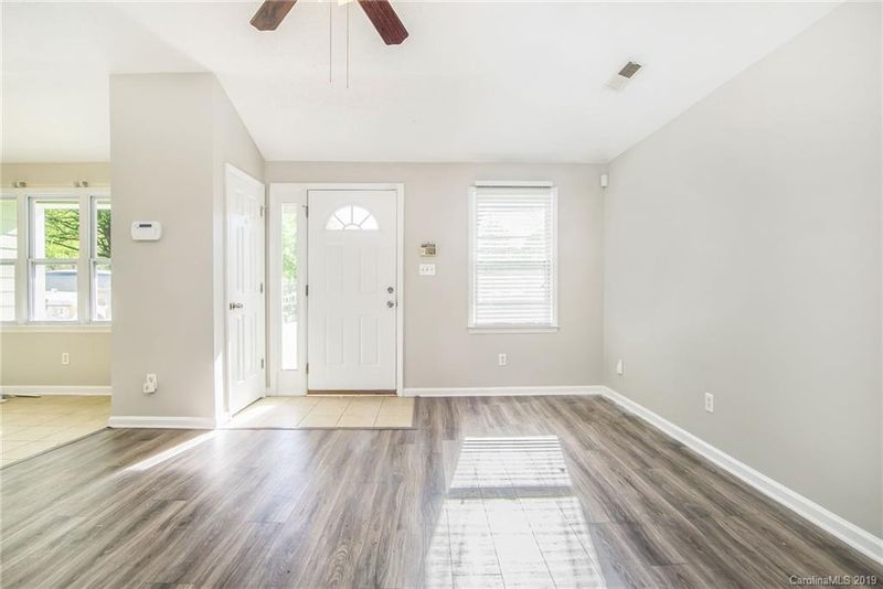 330 Hawthorne St, Mount Holly, NC 28120