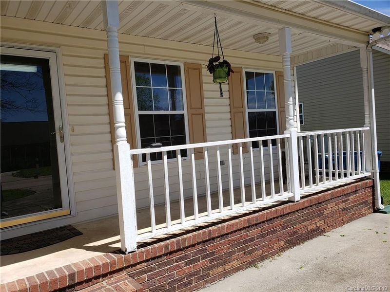 1081 Braxton Dr, Concord, NC 28025
