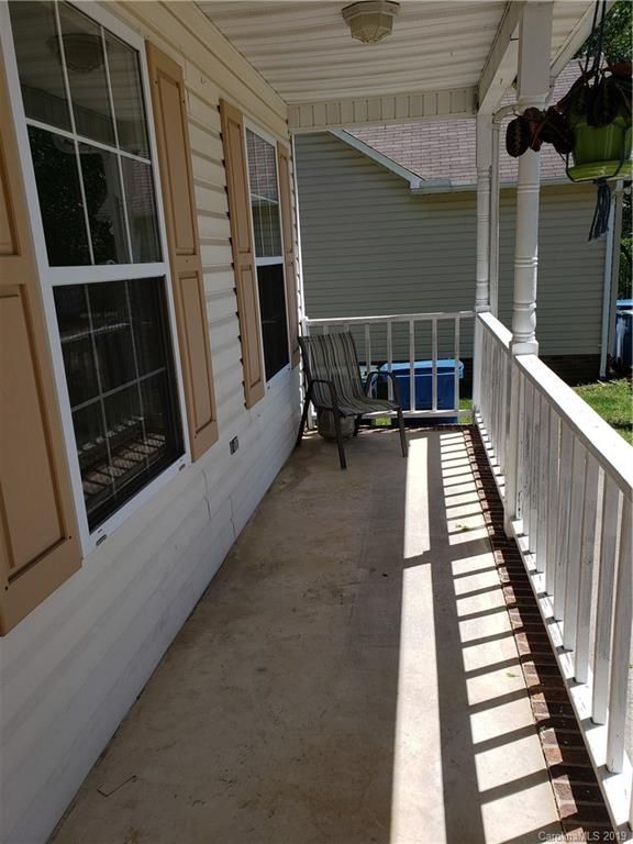 1081 Braxton Dr, Concord, NC 28025