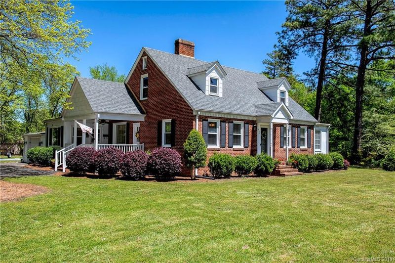 403 Marion St, Clover, SC 29710