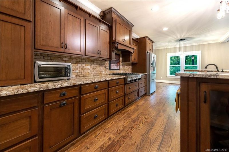 176 Timber Lake Dr, Troutman, NC 28166
