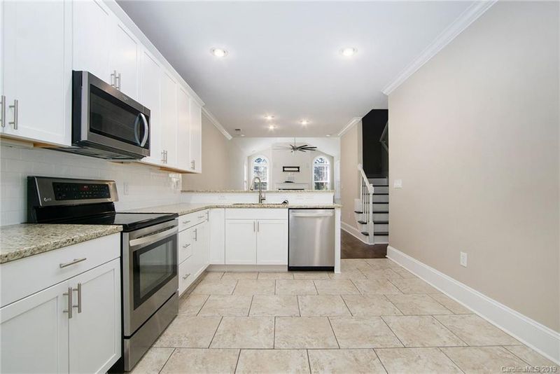 5577 Prosperity View Dr, Charlotte, NC 28269