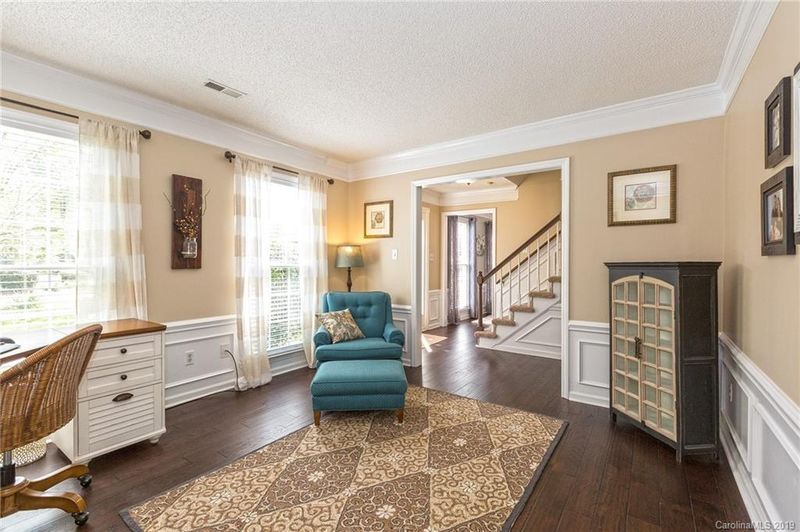 5013 Olde Stone Ln, Matthews, NC 28104
