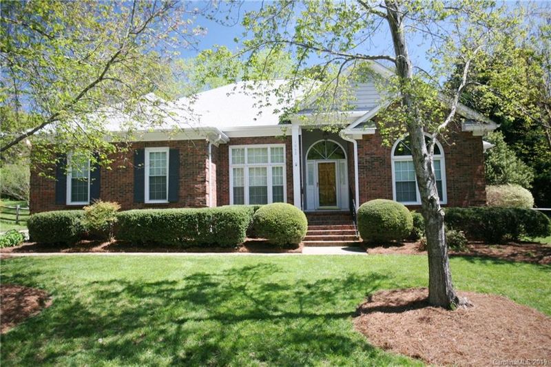 1062 Fairway Ridge Dr NW, Concord, NC 28027