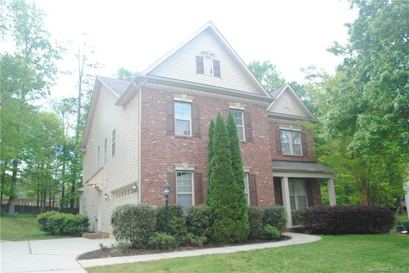 4610 Valley View Dr, Belmont, NC 28012