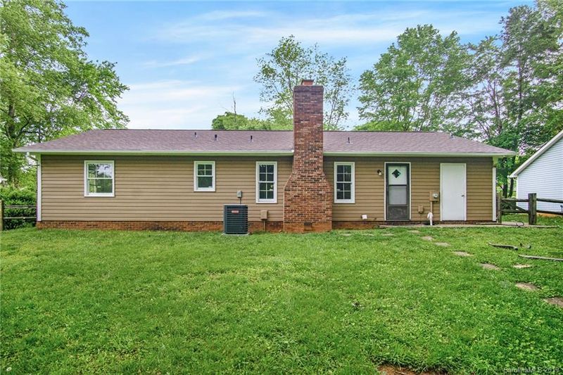 1739 Teddington Dr, Charlotte, NC 28214