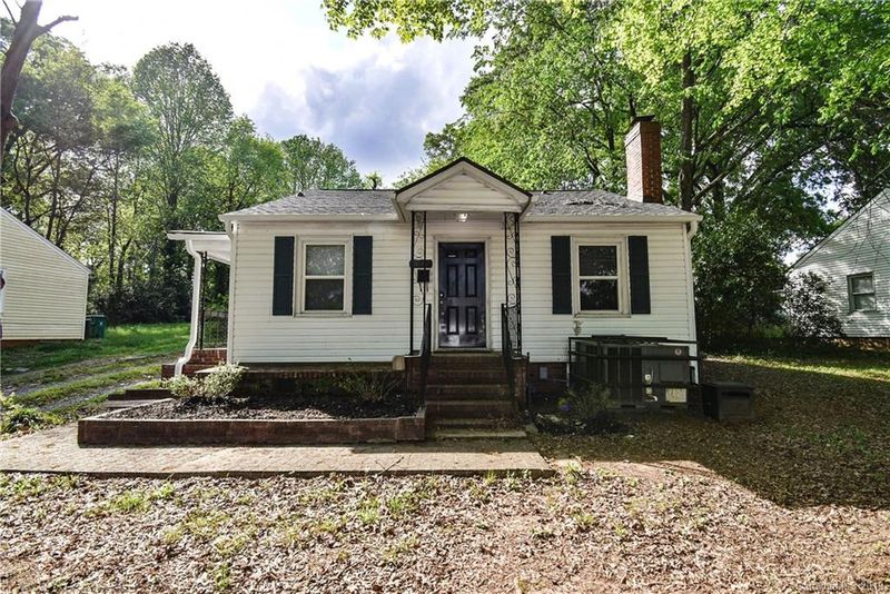 2648 Barringer Dr, Charlotte, NC 28208