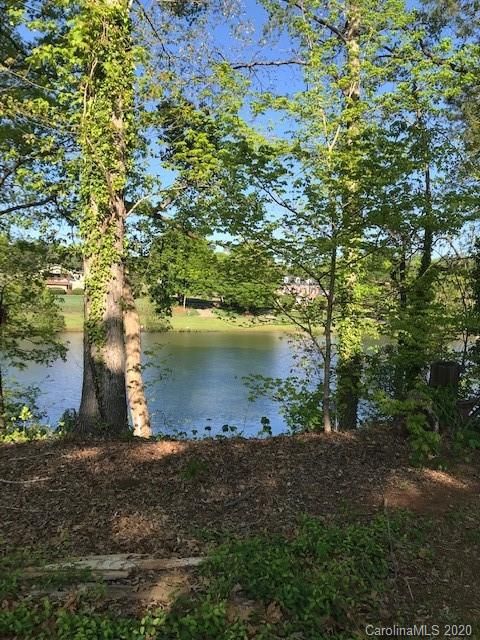441 Augusta Dr, Statesville, NC 28625