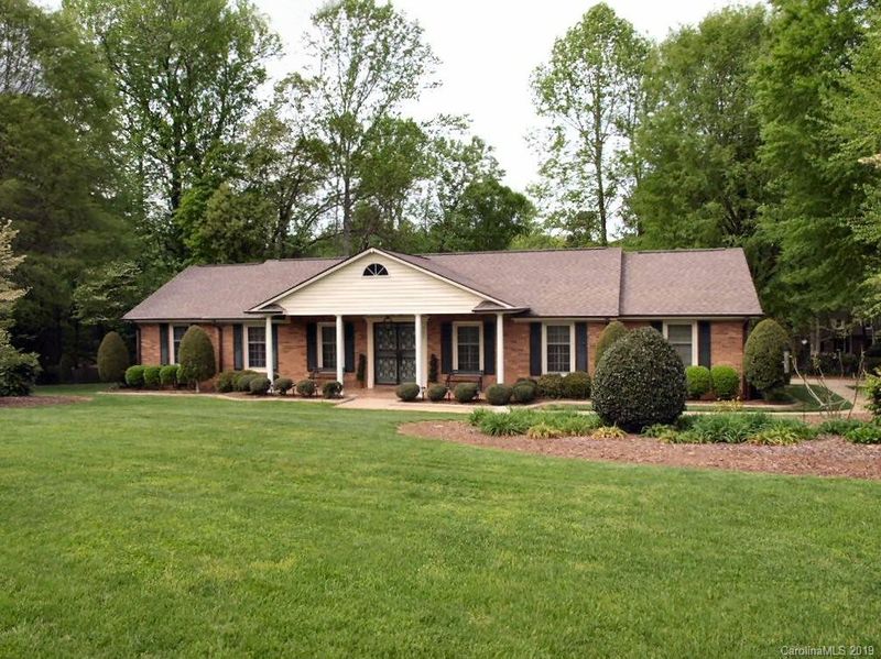 8337 Fairfield Forest Rd, Denver, NC 28037