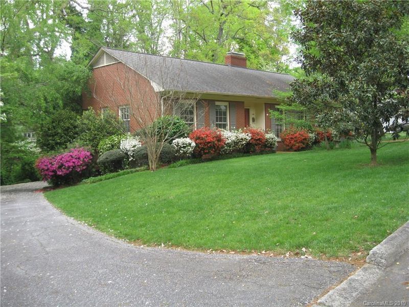 449 Oakhurst Rd, Statesville, NC 28677