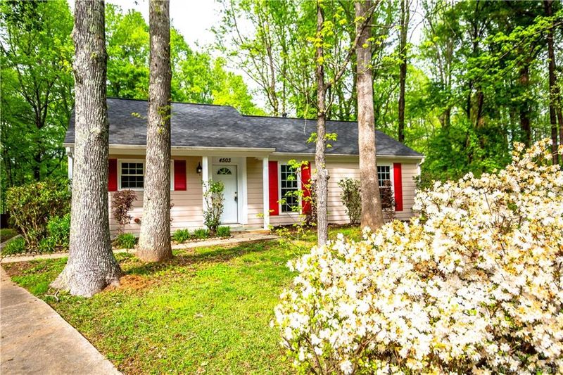 4503 Nicks Tavern Rd, Charlotte, NC 28215