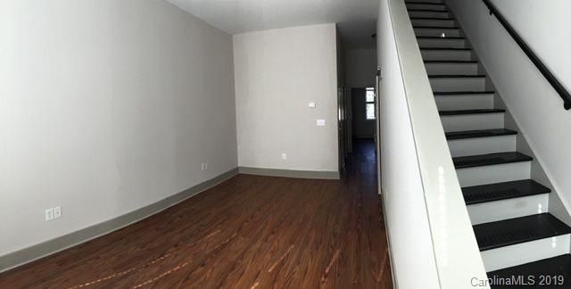 2133 Southend Dr #302, Charlotte, NC 28203