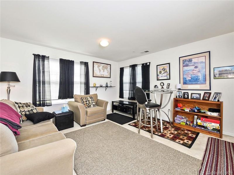 348 Rock Ridge Ln, Mount Holly, NC 28120