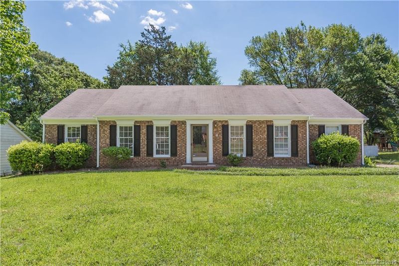 7409 Doves Nest Cir, Charlotte, NC 28226